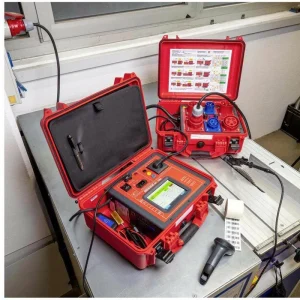 Benning Messadapter MA 4, Aktiv / Passiv, 16A / 32A CEE, VDE 0544-4, Für Gerätetester 11