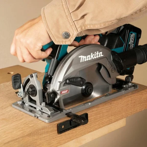 Makita Handkreissäge HS012GD201 XGT, Akkubetrieben, 40V / 2,5Ah, Mit 2 Akkus, Schnittleistung Bis 57mm 3