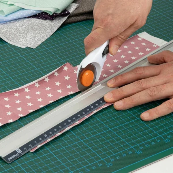 Fiskars Rollschneider F-1349, Proficutter, Mit 45mm Rundklinge 3